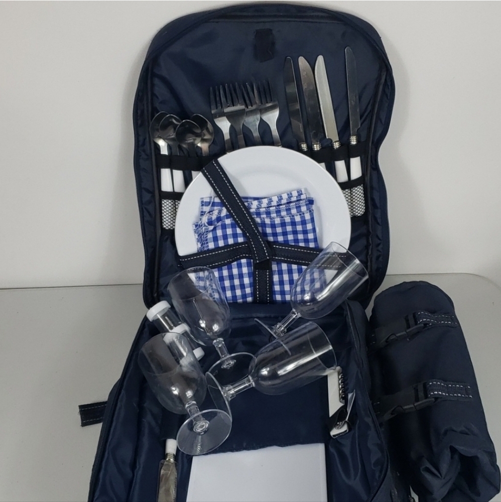 Wine picnic basket